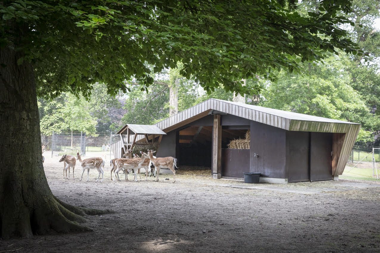 De hertenstal op de Hertenkamp Bloemendaal