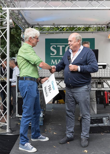 Donatie Bubbles & Bites Bloemendaal voor de Hertenkamp
